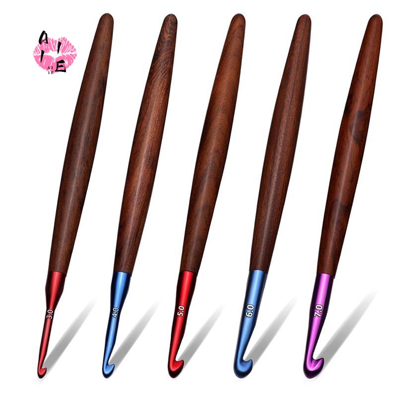Wooden Crochet Hooks Ergonomic Handle - Набор крючков для вязания A11E, крючки