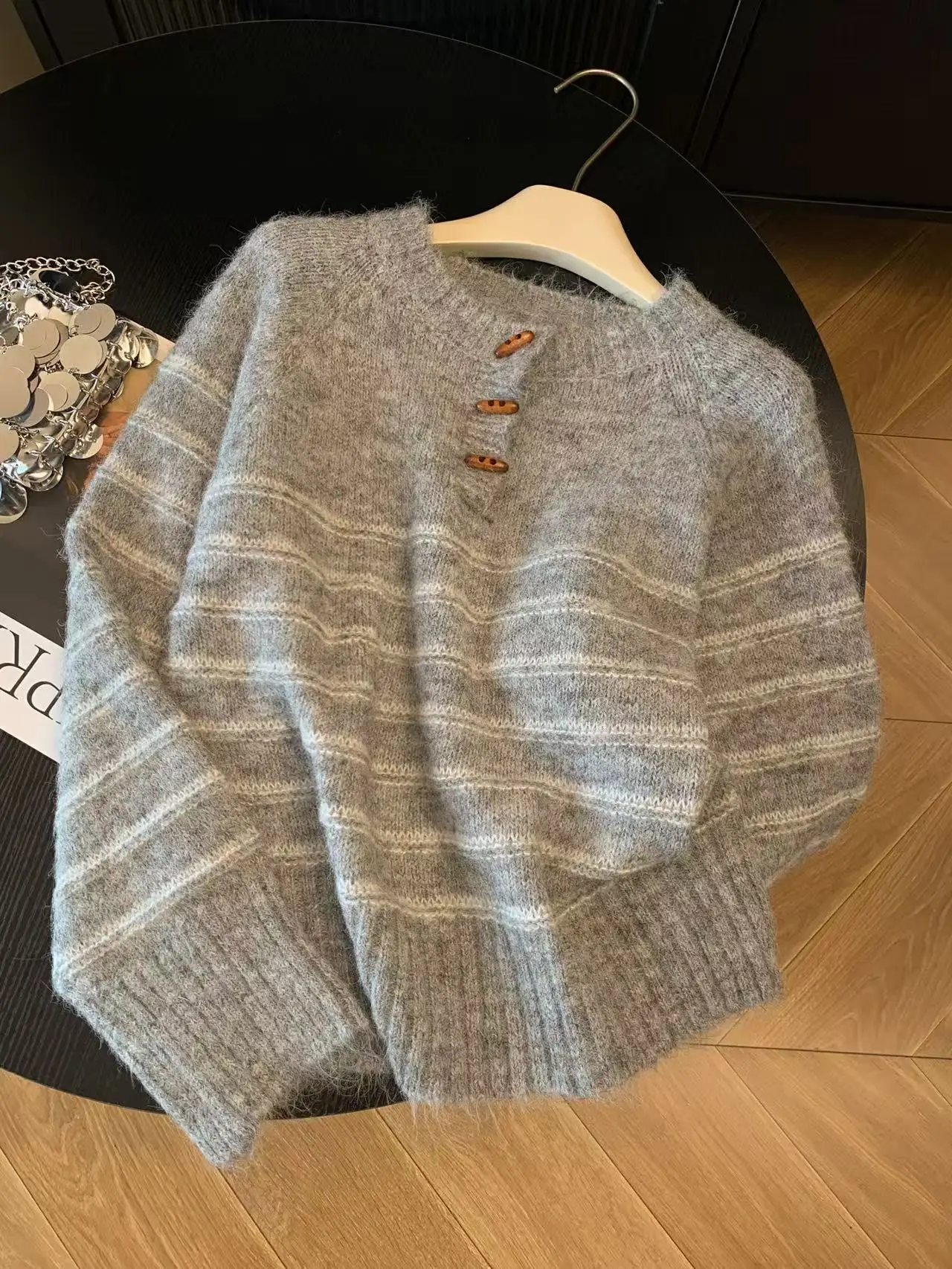 Женский полосатый свитер из ше – обзор и цена Embroidery